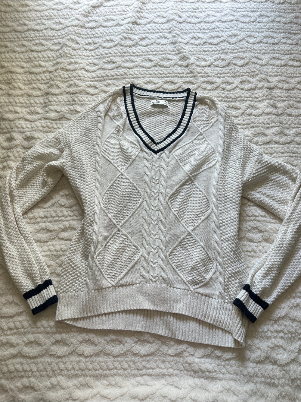 Women's Cream Cable Knit V-Neck Sweater with Navy Trim